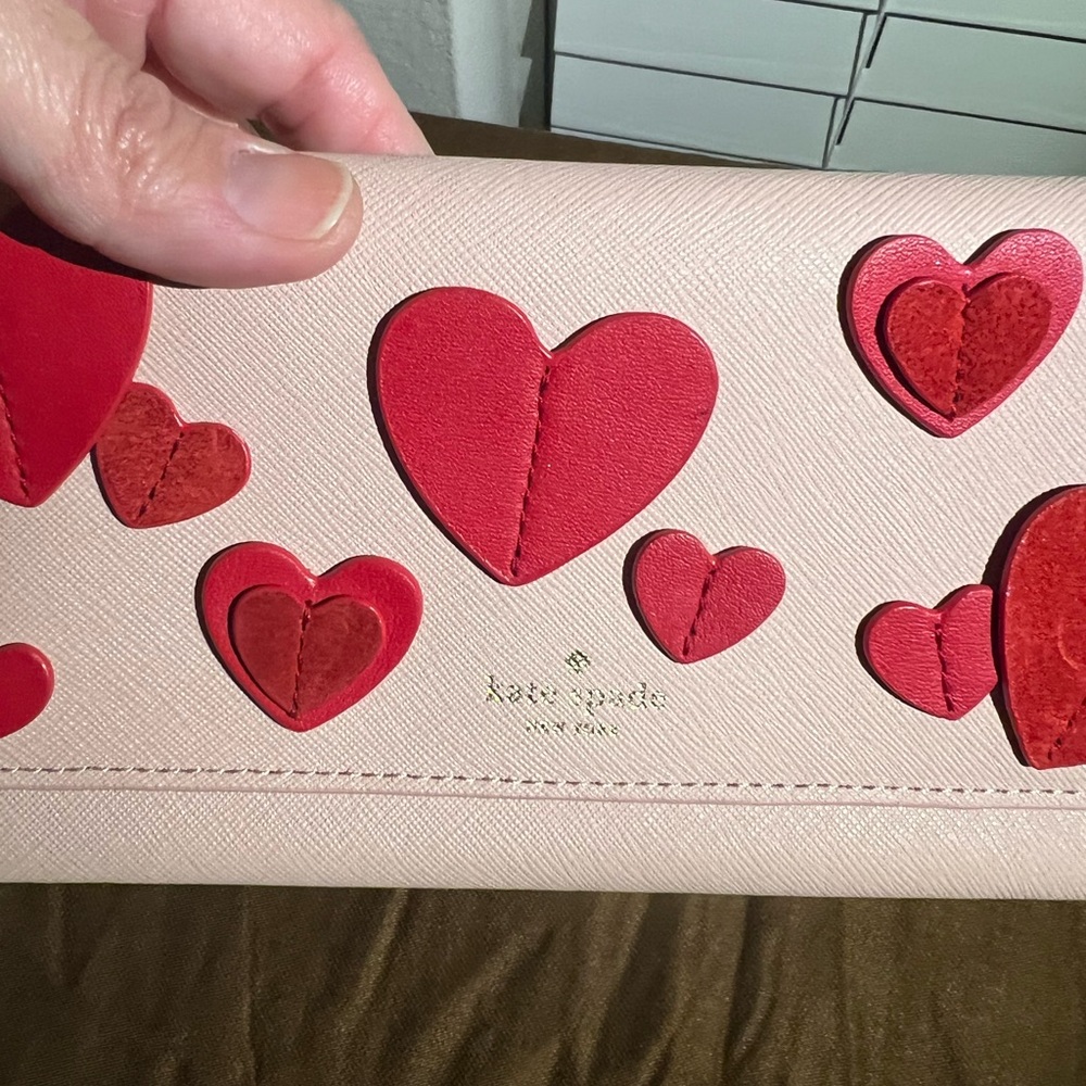 Kate Spade pink and red leather wallet. Rare and in great condition - Picture 2 of 15